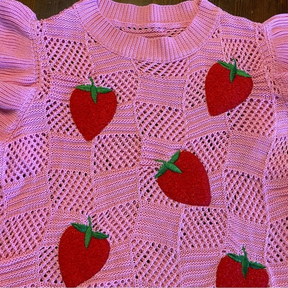 Boutique bubblegum pink strawberry SOFT crochet short flutter sleeve sweater szL - Picture 6 of 10